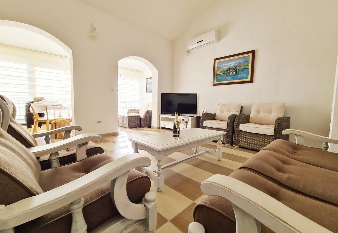 Live By The Sea, Bijela Apartamento Rake Exterior foto