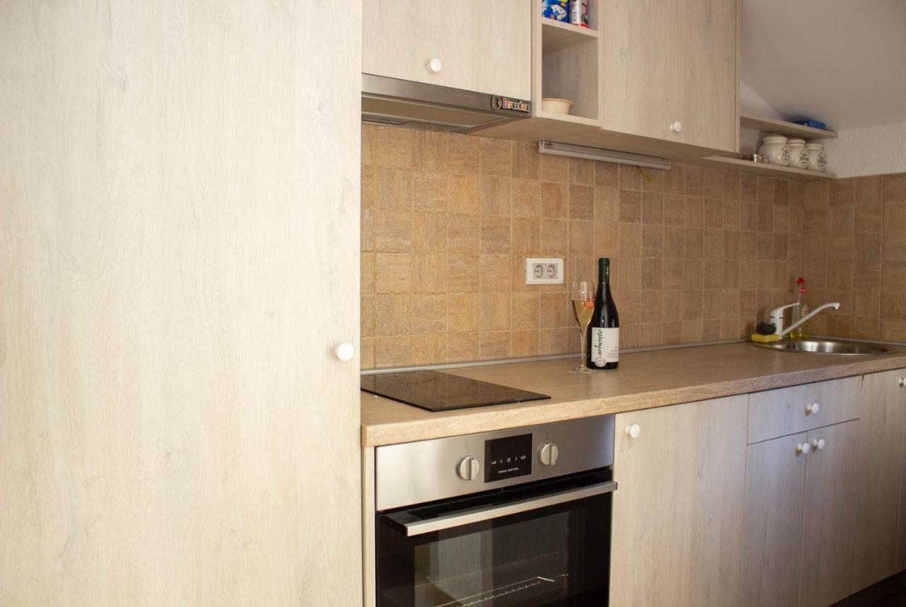 Live By The Sea, Bijela Apartamento Rake Exterior foto