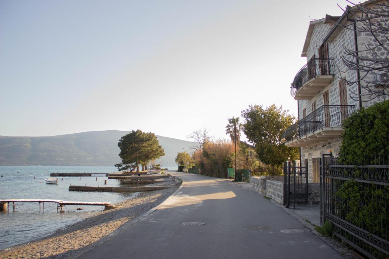 Live By The Sea, Bijela Apartamento Rake Exterior foto